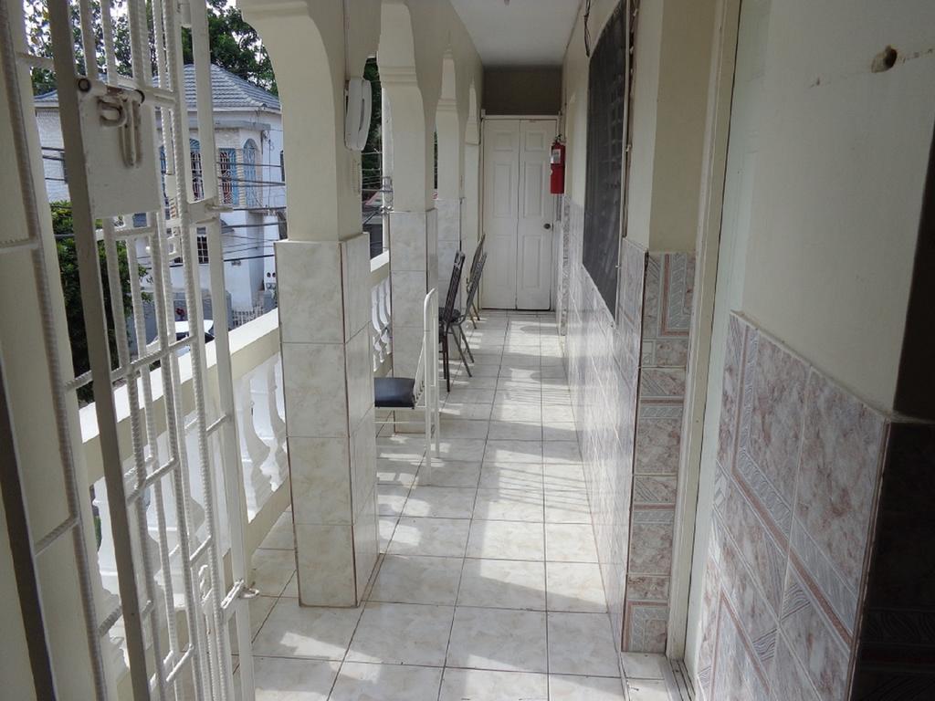 Bethel Court Guesthouse Montego Bay Exterior foto